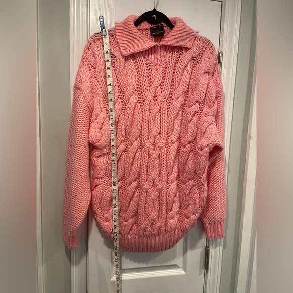 Lady Van Heusen Size L Chunky Bubblegum Pink Hand Knit Cable Collared Sweater - Picture 7 of 10